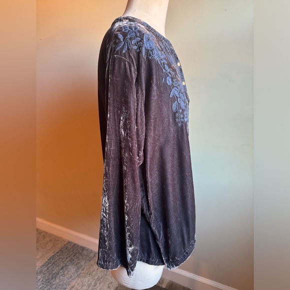 Johnny Was Storm Grey Silk Velvet Button Up Blouse - Picture 3 of 6